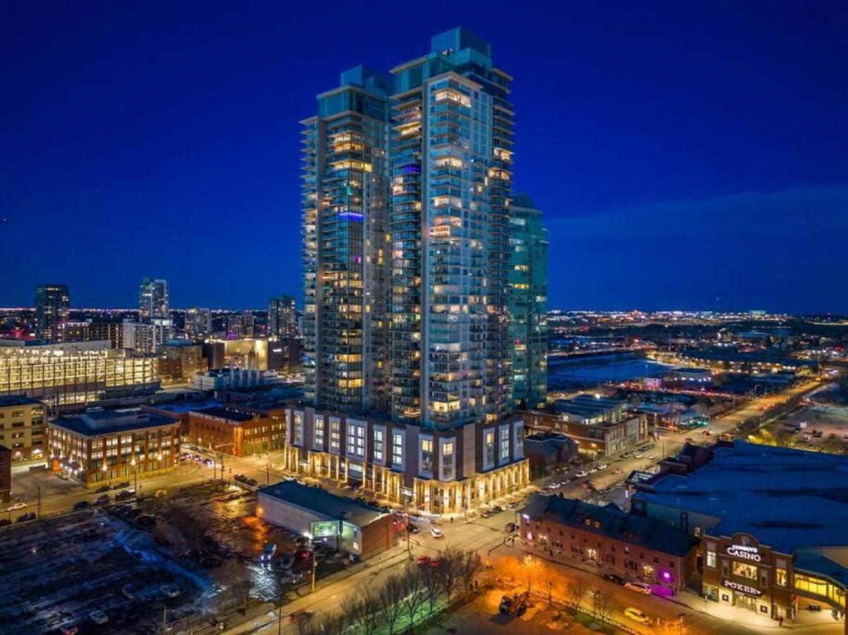 Luxury Apartment On The 9Th Floor Near Stampede, Complimentary Wine, 2 Car Ug Parking YYC Exterior foto