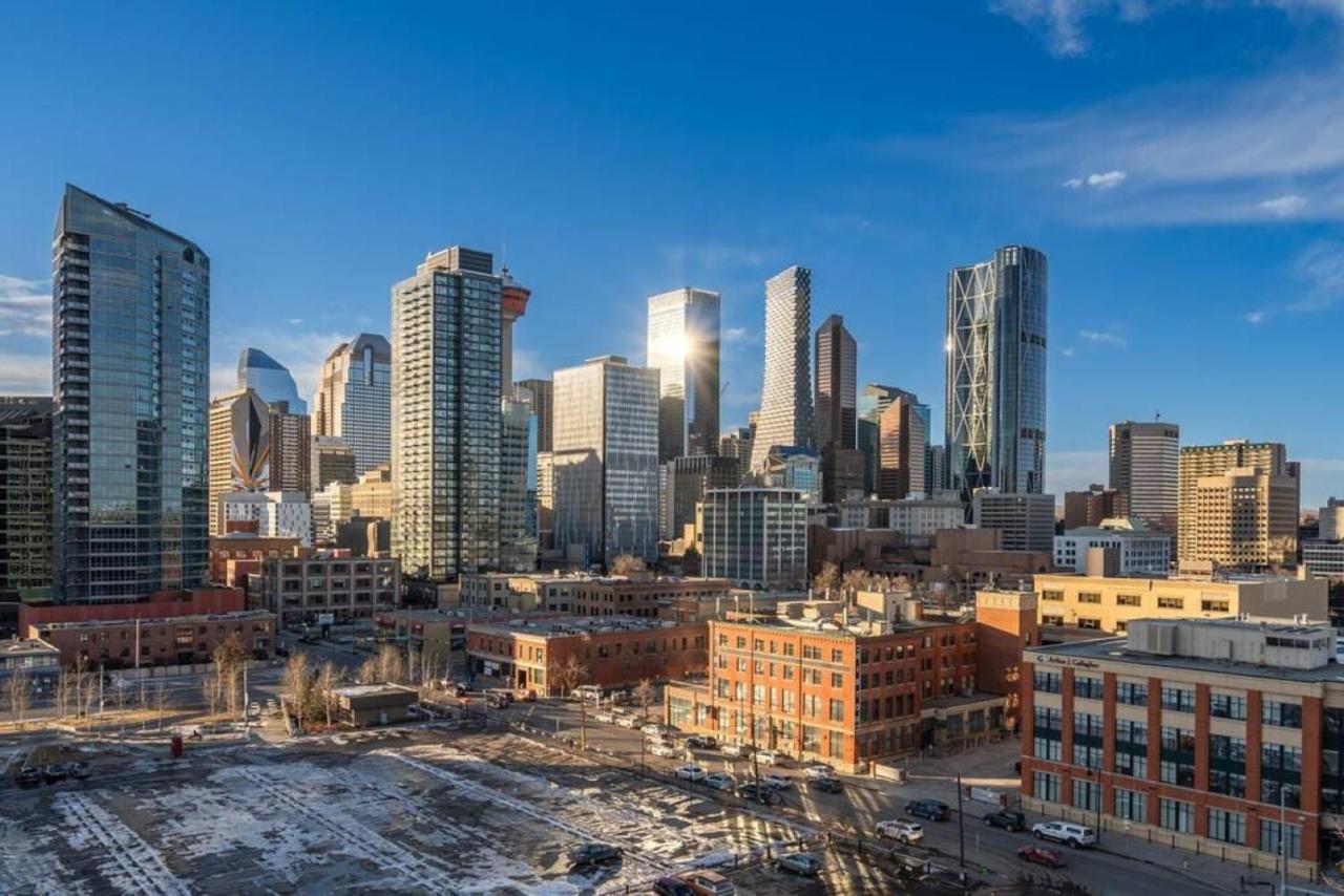 Luxury Apartment On The 9Th Floor Near Stampede, Complimentary Wine, 2 Car Ug Parking YYC Exterior foto